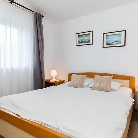 Villa Feral Apartments Crikvenica Exterior photo