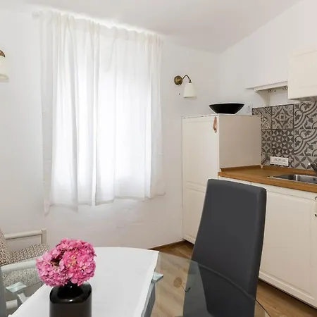 Villa Feral Apartments Crikvenica Exterior photo