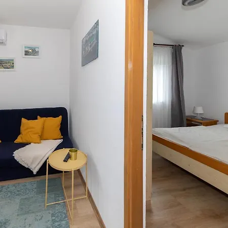 Villa Feral Apartments Crikvenica Exterior photo