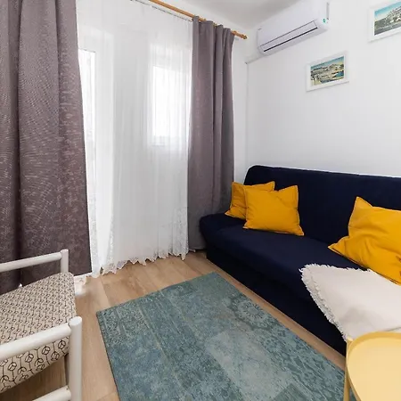 Villa Feral Apartments Crikvenica Exterior photo