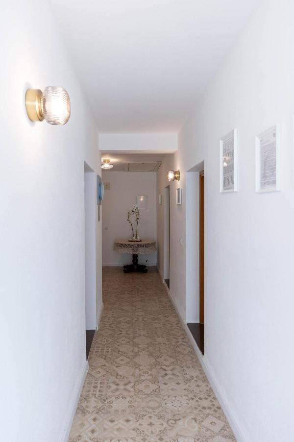 Feral Apartment *